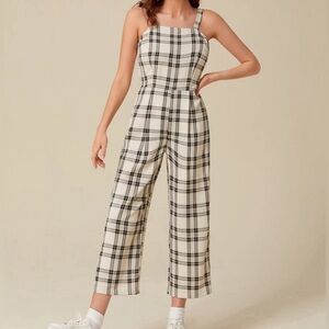 NWOT SHEIN Plaid Black and White Straight Leg Jumpsuit (size small)